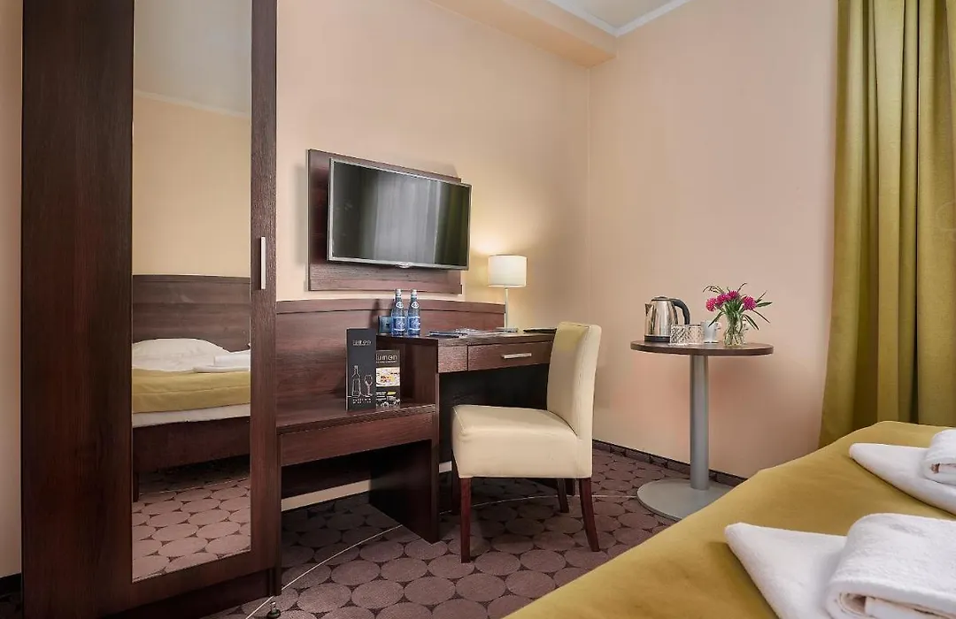 Aparhotel Lumen-1